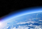 photo de la terre avec la couche d'ozone